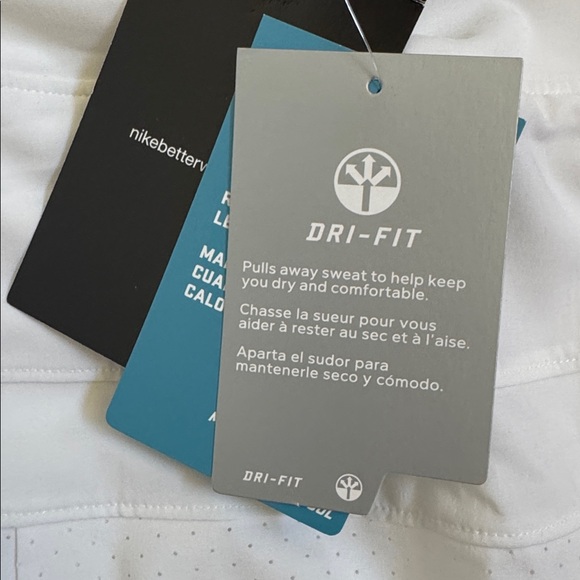 Nike DriFit Pleated Tennis Skort - Picture 6 of 7